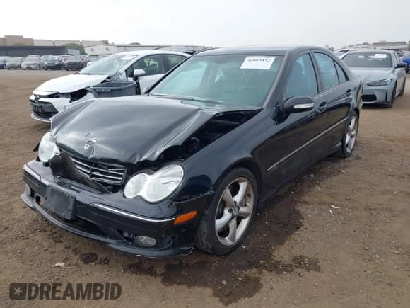 ✅ 2006 Mercedes-Benz C 230 Sport • VIN: WDBRF52H46A839415 • Lot: 42663452. Wystawiony na IAAI z przebiegiem 248 050 mil. Bezpłatny archiwum sprzedaży aukcyjnych z USA i szczegółowy raport historii pojazdu na DreamBid. Zdjęcie 17.