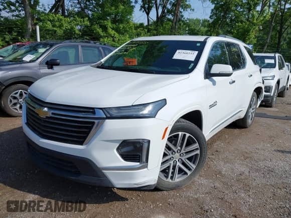 2022 Chevrolet Traverse High Country z VIN 1GNERNKW9NJ159232, wystawiony jako IAAI lot #42368555 z przebiegiem 40 188 mil mil oraz . Historia ofert i sprzedaży dostępna na DreamBid. Obrazek 2.
