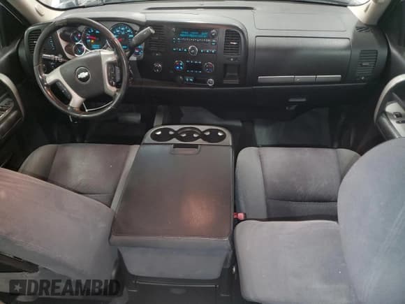 ✅ 2009 Chevrolet Silverado 2500HD LT • VIN: 1GCHK59K89E162229 • Lot: 67645335. Wystawiony na Copart z przebiegiem 220 913 mil. Bezpłatny archiwum sprzedaży aukcyjnych z USA i szczegółowy raport historii pojazdu na DreamBid. Zdjęcie 8.