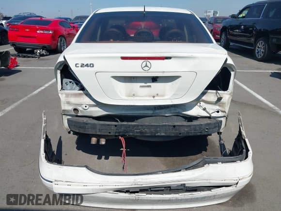 ✅ 2002 Mercedes-Benz C 230/260/280/320 • VIN: WDBRF61J32F272220 • Lot: 42665768. Wystawiony na IAAI z przebiegiem Nie podano. Bezpłatny archiwum sprzedaży aukcyjnych z USA i szczegółowy raport historii pojazdu na DreamBid. Zdjęcie 6.