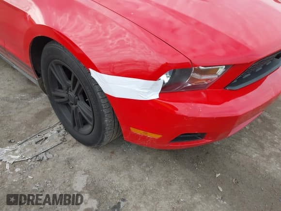 ✅ 2010 Ford Mustang V6 • VIN: 1ZVBP8AN6A5180616 • Лот: 41408189. Опубликован ранее на IAAI с пробегом 159 113 миль. Бесплатный доступ к архиву аукционных продаж из США и подробный отчёт об истории автомобиля на DreamBid. Изображение 6.