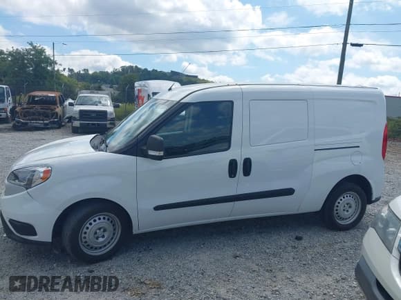 ✅ 2022 Ram ProMaster City Cargo Tradesman • VIN: ZFBHRFAB8N6Y56911 • Lot: 43190846. Wystawiony na IAAI z przebiegiem 44 408 mil. Bezpłatny archiwum sprzedaży aukcyjnych z USA i szczegółowy raport historii pojazdu na DreamBid. Zdjęcie 14.