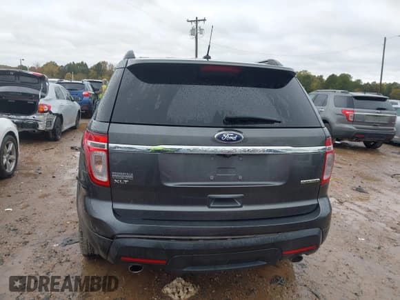 ✅ 2015 Ford Explorer XLT • VIN: 1FM5K7D85FGB07002 • Lot: 43526594. Wystawiony na IAAI z przebiegiem 173 528 mil. Bezpłatny archiwum sprzedaży aukcyjnych z USA i szczegółowy raport historii pojazdu na DreamBid. Zdjęcie 16.