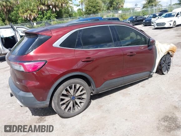 ✅ 2021 Ford Escape Titanium • VIN: 1FMCU9J96MUA62239 • Лот: 43409238. Опубликован ранее на IAAI с пробегом Не указан. Бесплатный доступ к архиву аукционных продаж из США и подробный отчёт об истории автомобиля на DreamBid. Изображение 4.