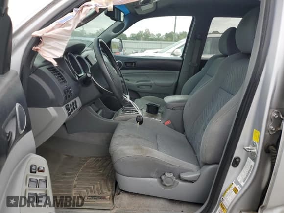 ✅ 2011 Toyota Tacoma • VIN: 3TMLU4EN1BM066411 • Lot: 85929795. Listed on Copart with 165,134 mi. Free auction sales archive from the USA and detailed vehicle history report at DreamBid. Image 7.