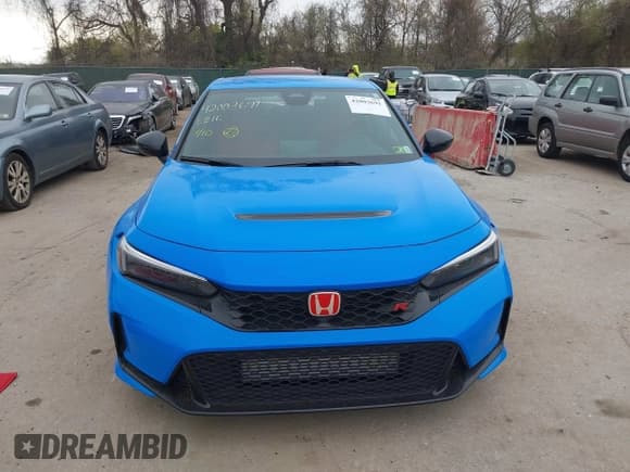 ✅ 2024 Honda Civic Type R • VIN: JHMFL5G4XRX004020 • Lot: 42003691. Wystawiony na IAAI z przebiegiem 20 529 mil. Bezpłatny archiwum sprzedaży aukcyjnych z USA i szczegółowy raport historii pojazdu na DreamBid. Zdjęcie 12.