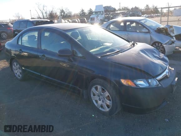 ✅ 2007 Honda Civic LX • VIN: 1HGFA15517L113614 • Лот: 43710780. Опубликован ранее на IAAI с пробегом 200 447 миль. Бесплатный доступ к архиву аукционных продаж из США и подробный отчёт об истории автомобиля на DreamBid. Изображение 1.