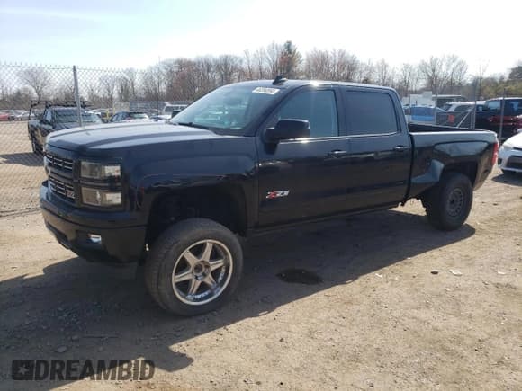 ✅ 2015 Chevrolet Silverado 1500 LTZ • VIN: 3GCUKSEC1FG486381 • Лот: 46396594. Опубликован ранее на Copart с пробегом 143 730 миль. Бесплатный доступ к архиву аукционных продаж из США и подробный отчёт об истории автомобиля на DreamBid. Изображение 1.