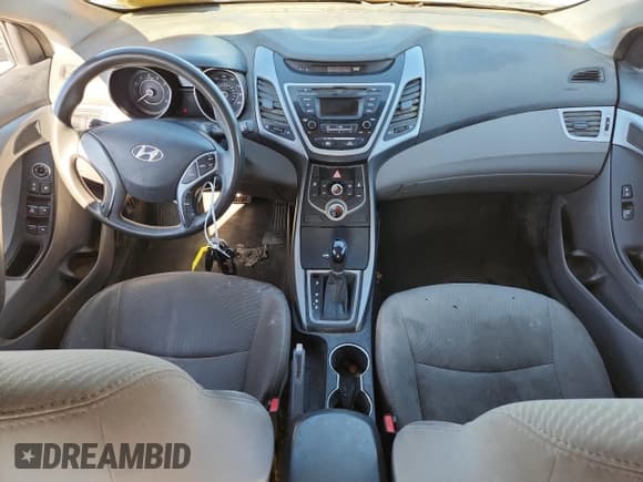 ✅ 2016 Hyundai Elantra SE • VIN: 5NPDH4AE3GH700989 • Lot: 89731375. Listed on Copart with 150,283 mi. Free auction sales archive from the USA and detailed vehicle history report at DreamBid. Image 8.