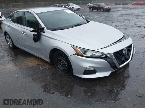 ✅ 2020 Nissan Altima S • VIN: 1N4BL4BV6LN318248 • Lot: 43743877. Listed on IAAI with 102,648 mi. Free auction sales archive from the USA and detailed vehicle history report at DreamBid. Image 18.
