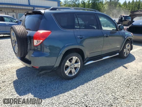 ✅ 2008 Toyota RAV4 Sport • VIN: JTMZK32V485019936 • Lot: 60456285. Listed on Copart with 208,467 mi. Free auction sales archive from the USA and detailed vehicle history report at DreamBid. Image 3.