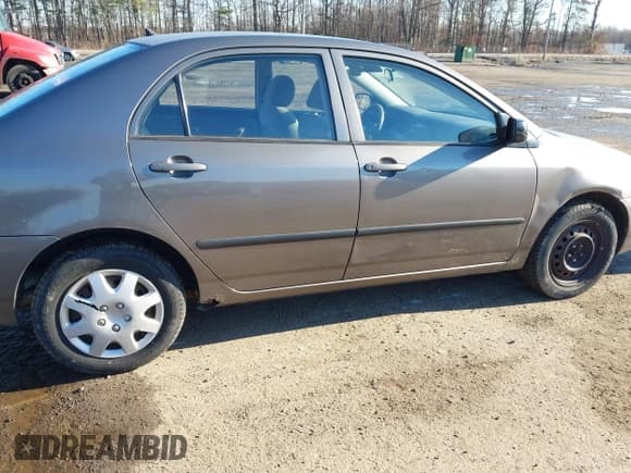 ✅ 2004 Toyota Corolla CE • VIN: 1NXBR32E74Z217371 • Lot: 43856984. Listed on IAAI with Not provided. Free auction sales archive from the USA and detailed vehicle history report at DreamBid. Image 6.