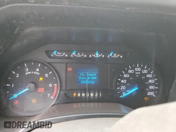 ✅ 2017 Ford F-350 Platinum • VIN: 1FT8W3B61HEF02342 • Lot: 53555315. Listed on Copart with 120,231 mi. Free auction sales archive from the USA and detailed vehicle history report at DreamBid. Image 9.