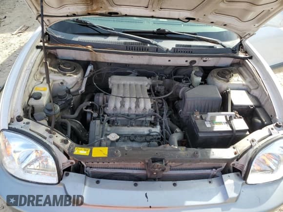 ✅ 2001 Hyundai Santa Fe GLS • VIN: KM8SC83D81U006955 • Лот: 92374625. Опубликован ранее на Copart с пробегом 156 622 миль. Бесплатный доступ к архиву аукционных продаж из США и подробный отчёт об истории автомобиля на DreamBid. Изображение 12.