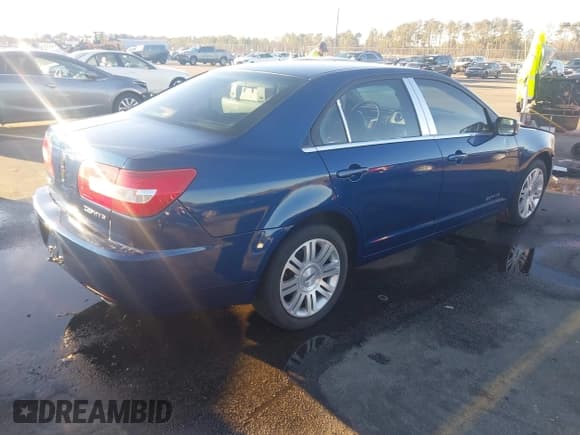 ✅ 2006 Lincoln Zephyr • VIN: 3LNHM26156R611715 • Lot: 41330153. Listed on IAAI with 232,823 mi. Free auction sales archive from the USA and detailed vehicle history report at DreamBid. Image 4.