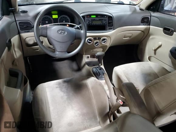 ✅ 2009 Hyundai Accent Auto GLS • VIN: KMHCN46C79U366949 • Лот: 85549474. Опубликован ранее на Copart с пробегом 126 235 миль. Бесплатный доступ к архиву аукционных продаж из США и подробный отчёт об истории автомобиля на DreamBid. Изображение 8.