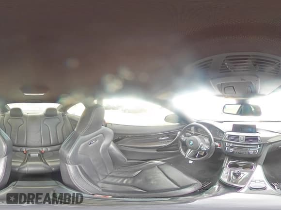 ✅ 2015 BMW M4 • VIN: WBS3R9C56FK335137 • Лот: 84062215. Опубликован ранее на Copart с пробегом 92 116 миль. Бесплатный доступ к архиву аукционных продаж из США и подробный отчёт об истории автомобиля на DreamBid. Изображение 15.