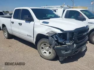 ✅ 2022 Ram 1500 Tradesman • VIN: 1C6SRFCT8NN426124 • Лот: 42785832. Опубликован ранее на IAAI с пробегом 64 161 миль. Бесплатный доступ к архиву аукционных продаж из США и подробный отчёт об истории автомобиля на DreamBid. Изображение 1.