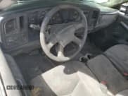 ✅ 2005 Chevrolet Silverado 2500HD Work Truck • VIN: 1GBHC24U95E240875 • Lot: 49729875. Wystawiony na Copart z przebiegiem Nie podano. Bezpłatny archiwum sprzedaży aukcyjnych z USA i szczegółowy raport historii pojazdu na DreamBid. Zdjęcie 8.