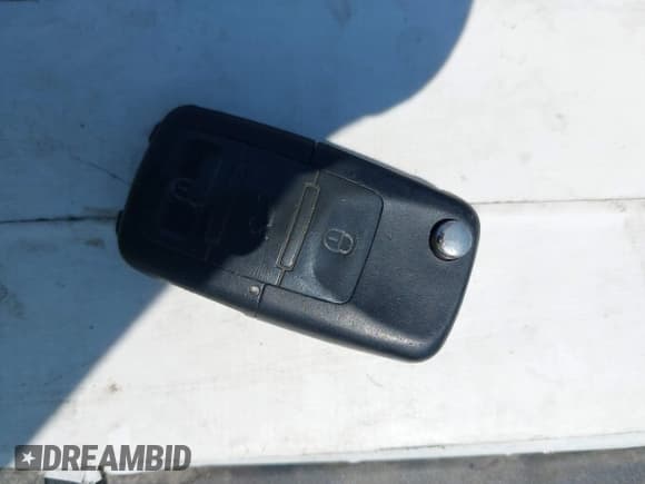 ✅ 2005 Volkswagen Jetta GL • VIN: 3VWRA69M15M023804 • Lot: 42803163. Listed on IAAI with 133,701 mi. Free auction sales archive from the USA and detailed vehicle history report at DreamBid. Image 11.