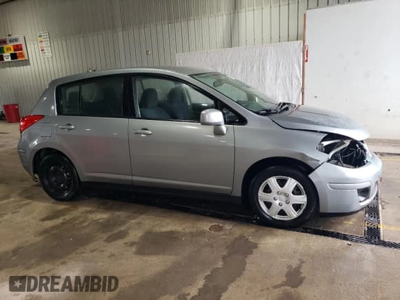 ✅ 2011 Nissan Versa S • VIN: 3N1BC1CP3BL508714 • Lot: 61134635. Wystawiony na Copart z przebiegiem 184 246 mil. Bezpłatny archiwum sprzedaży aukcyjnych z USA i szczegółowy raport historii pojazdu na DreamBid. Zdjęcie 4.