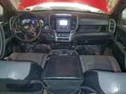 ✅ 2021 Ram 2500 Tradesman • VIN: 3C6UR5HJ6MG578422 • Лот: 93903555. Опубликован ранее на Copart с пробегом 105 761 миль. Бесплатный доступ к архиву аукционных продаж из США и подробный отчёт об истории автомобиля на DreamBid. Изображение 8.