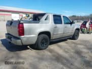 ✅ 2007 Chevrolet Avalanche LTZ • VIN: 3GNFK12357G123484 • Lot: 41881886. Listed on IAAI with 181,223 mi. Free auction sales archive from the USA and detailed vehicle history report at DreamBid. Image 4.