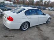 ✅ 2008 BMW 3 Series 328i • VIN: WBAVA33548K053566 • Лот: 43642554. Опубликован ранее на IAAI с пробегом 137 747 миль. Бесплатный доступ к архиву аукционных продаж из США и подробный отчёт об истории автомобиля на DreamBid. Изображение 4.
