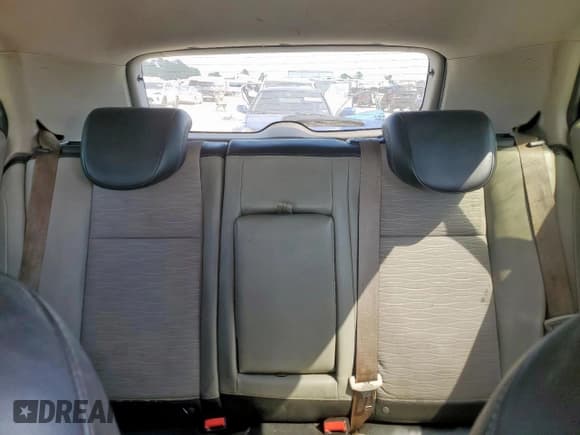 ✅ 2016 Buick Encore • VIN: KL4CJASB2GB747011 • Lot: 81990085. Wystawiony na Copart z przebiegiem 116 438 mil. Bezpłatny archiwum sprzedaży aukcyjnych z USA i szczegółowy raport historii pojazdu na DreamBid. Zdjęcie 10.