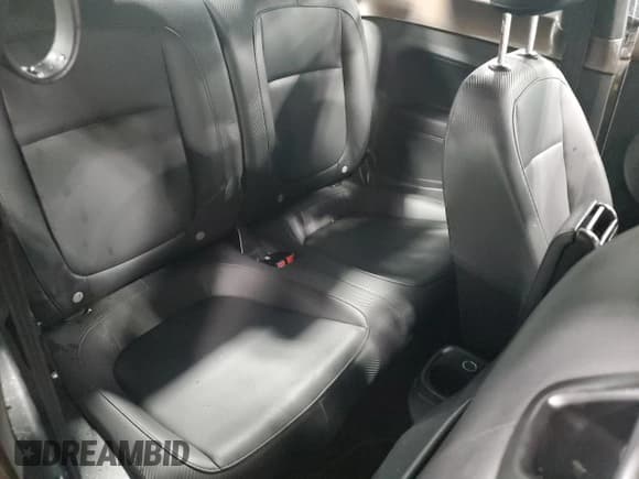 ✅ 2013 Volkswagen Beetle Fender Edition • VIN: 3VWJP7AT9DM679705 • Lot: 44948405. Listed on Copart with 81,190 mi. Free auction sales archive from the USA and detailed vehicle history report at DreamBid. Image 11.