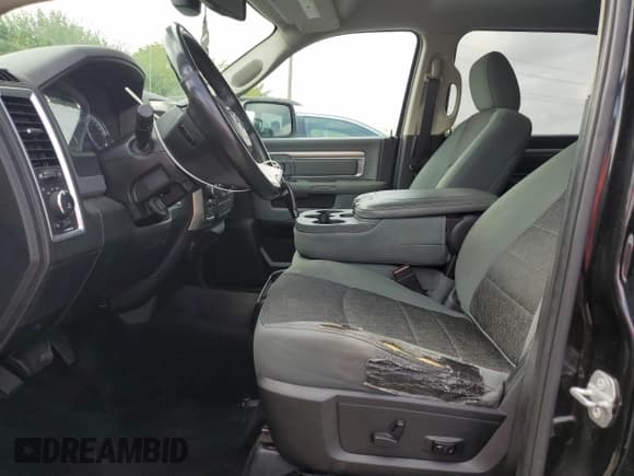 ✅ 2015 Ram 1500 Outdoorsman • VIN: 1C6RR7LG5FS749069 • Lot: 80857775. Wystawiony na Copart z przebiegiem 151 012 mil. Bezpłatny archiwum sprzedaży aukcyjnych z USA i szczegółowy raport historii pojazdu na DreamBid. Zdjęcie 7.