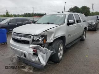 ✅ 2014 Chevrolet Suburban LTZ • VIN: 1GNSCKE05ER164696 • Lot: 67822465. Wystawiony na Copart z przebiegiem 133 217 mil. Bezpłatny archiwum sprzedaży aukcyjnych z USA i szczegółowy raport historii pojazdu na DreamBid. Zdjęcie 1.