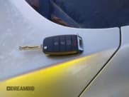 ✅ 2017 Kia Sorento LX • VIN: 5XYPG4A53HG234585 • Лот: 43484901. Опубликован ранее на IAAI с пробегом 145 481 миль. Бесплатный доступ к архиву аукционных продаж из США и подробный отчёт об истории автомобиля на DreamBid. Изображение 11.