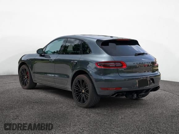 ✅ 2017 Porsche Macan Turbo • VIN: WP1AF2A56HLB60742 • Лот: 84441435. Опубликован ранее на Copart с пробегом 101 589 миль. Бесплатный доступ к архиву аукционных продаж из США и подробный отчёт об истории автомобиля на DreamBid. Изображение 3.