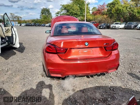 ✅ 2020 BMW M4 • VIN: WBS4Z9C06L5P15498 • Lot: 75832504. Listed on Copart with 27,576 mi. Free auction sales archive from the USA and detailed vehicle history report at DreamBid. Image 6.