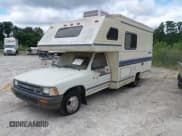 ✅ 1990 Toyota Pickup • VIN: JT5VN94T9L0012762 • Lot: 42989379. Listed on IAAI with 93,466 mi. Free auction sales archive from the USA and detailed vehicle history report at DreamBid. Image 2.