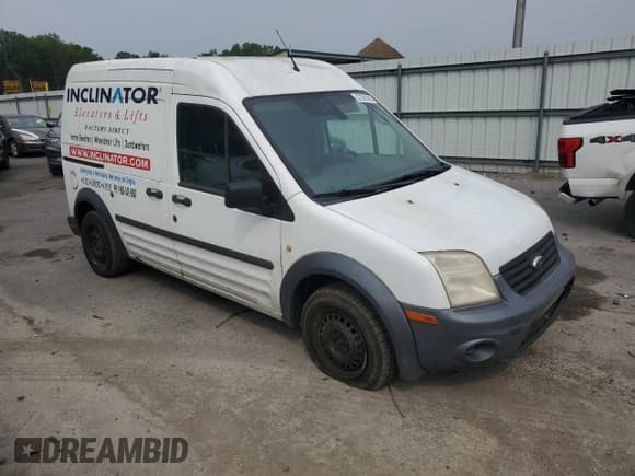✅ 2013 Ford Transit Connect XL • VIN: NM0LS7CN1DT129423 • Lot: 67001945. Listed on Copart with 156,436 mi. Free auction sales archive from the USA and detailed vehicle history report at DreamBid. Image 4.