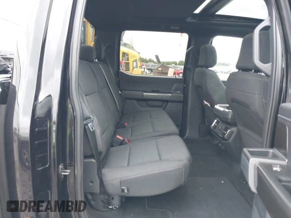 ✅ 2022 Ford F-150 XL • VIN: 1FTFW1E86NKE18071 • Лот: 42880039. Опубликован ранее на IAAI с пробегом 47 289 миль. Бесплатный доступ к архиву аукционных продаж из США и подробный отчёт об истории автомобиля на DreamBid. Изображение 8.