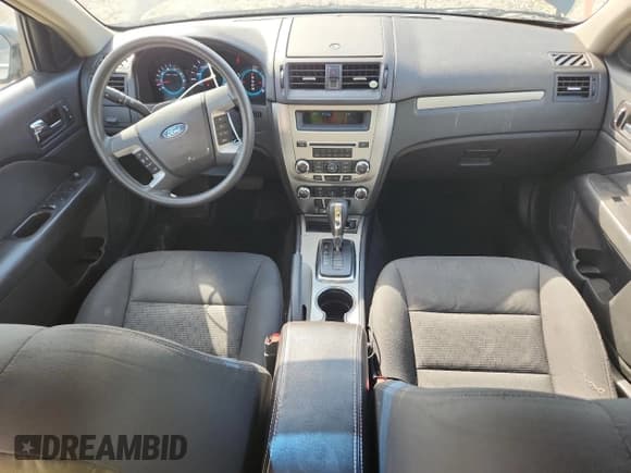 ✅ 2012 Ford Fusion SE • VIN: 3FAHP0HG4CR380325 • Лот: 70033005. Опубликован ранее на Copart с пробегом 122 769 миль. Бесплатный доступ к архиву аукционных продаж из США и подробный отчёт об истории автомобиля на DreamBid. Изображение 8.