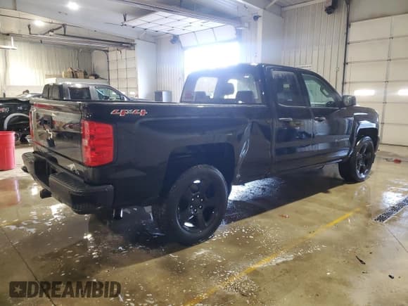 ✅ 2016 Chevrolet Silverado 1500 LS • VIN: 1GCVKNEC2GZ285015 • Лот: 88515405. Опубликован ранее на Copart с пробегом 91 996 миль. Бесплатный доступ к архиву аукционных продаж из США и подробный отчёт об истории автомобиля на DreamBid. Изображение 3.