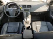 ✅ 2008 Volvo C30 Version 1.0 • VIN: YV1MK672182050129 • Lot: 70758334. Wystawiony na Copart z przebiegiem 86 786 mil. Bezpłatny archiwum sprzedaży aukcyjnych z USA i szczegółowy raport historii pojazdu na DreamBid. Zdjęcie 8.