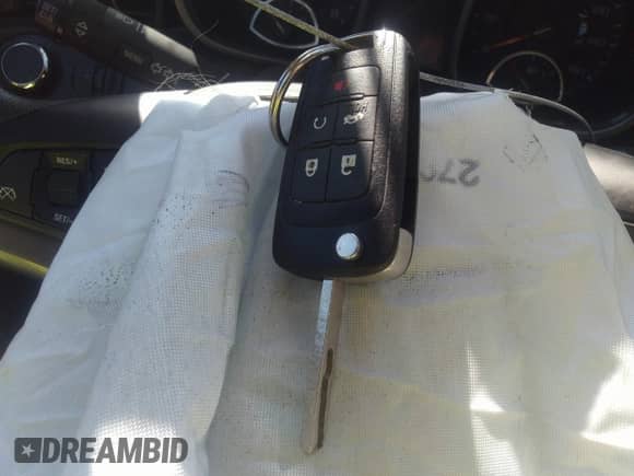 2015 Chevrolet Malibu LT с VIN 1G11C5SL4FF134931, выставлен на аукционе IAAI как лот 40144130 с пробегом 84 094 миль миль и . История ставок и продаж доступна на DreamBid. Изображение 11.