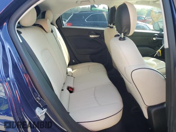 ✅ 2022 FIAT 500X • VIN: ZFBNF3C1XNP979635 • Lot: 65161305. Listed on Copart with 19,575 mi. Free auction sales archive from the USA and detailed vehicle history report at DreamBid. Image 10.