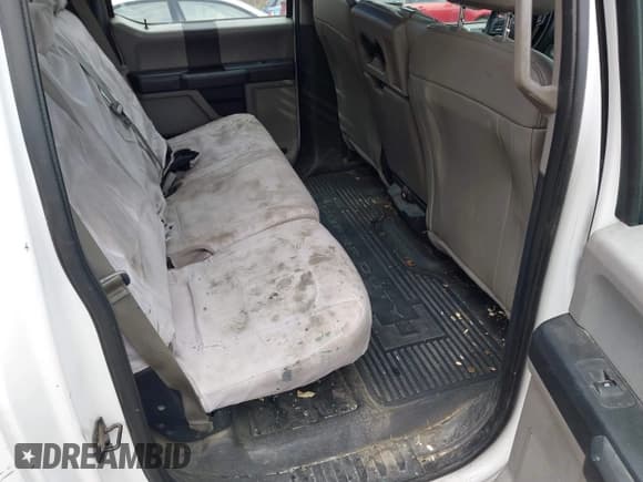 ✅ 2017 Ford F-350 • VIN: 1FD7W3AT4HEC95024 • Lot: 43682999. Listed on IAAI with 131,581 mi. Free auction sales archive from the USA and detailed vehicle history report at DreamBid. Image 8.