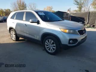 ✅ 2011 Kia Sorento EX • VIN: 5XYKUCA17BG011080 • Lot: 43641383. Listed on IAAI with 262,349 mi. Free auction sales archive from the USA and detailed vehicle history report at DreamBid. Image 1.