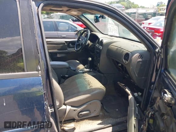 ✅ 2004 GMC Envoy SLT • VIN: 1GKET12S246166691 • Лот: 42460473. Опубликован ранее на IAAI с пробегом 219 304 миль. Бесплатный доступ к архиву аукционных продаж из США и подробный отчёт об истории автомобиля на DreamBid. Изображение 5.