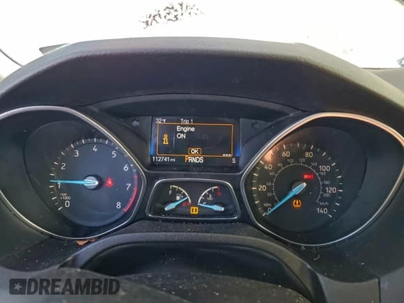 ✅ 2015 Ford Focus Titanium • VIN: 1FADP3N23FL213028 • Lot: 93052655. Wystawiony na Copart z przebiegiem 112 741 mil. Bezpłatny archiwum sprzedaży aukcyjnych z USA i szczegółowy raport historii pojazdu na DreamBid. Zdjęcie 9.