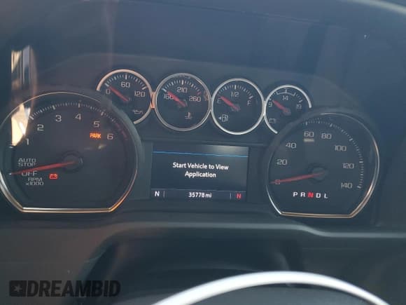 ✅ 2022 Chevrolet Silverado 1500 Custom Trail Boss • VIN: 3GCPYCEL9NG206142 • Lot: 79852624. Wystawiony na Copart z przebiegiem 35 778 mil. Bezpłatny archiwum sprzedaży aukcyjnych z USA i szczegółowy raport historii pojazdu na DreamBid. Zdjęcie 9.