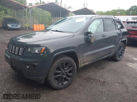 ✅ 2017 Jeep Grand Cherokee Altitude • VIN: 1C4RJFAG9HC895730 • Lot: 42323325. Listed on IAAI with 113,136 mi. Free auction sales archive from the USA and detailed vehicle history report at DreamBid. Image 2.