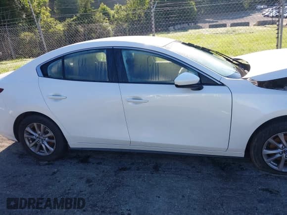 ✅ 2019 Mazda 3 • VIN: JM1BPABL1K1108772 • Lot: 42553949. Listed on IAAI with 133,203 mi. Free auction sales archive from the USA and detailed vehicle history report at DreamBid. Image 12.